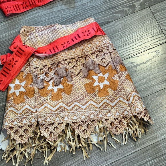 Disney Moana Costume, Size 4-6X - Picture 3 of 5